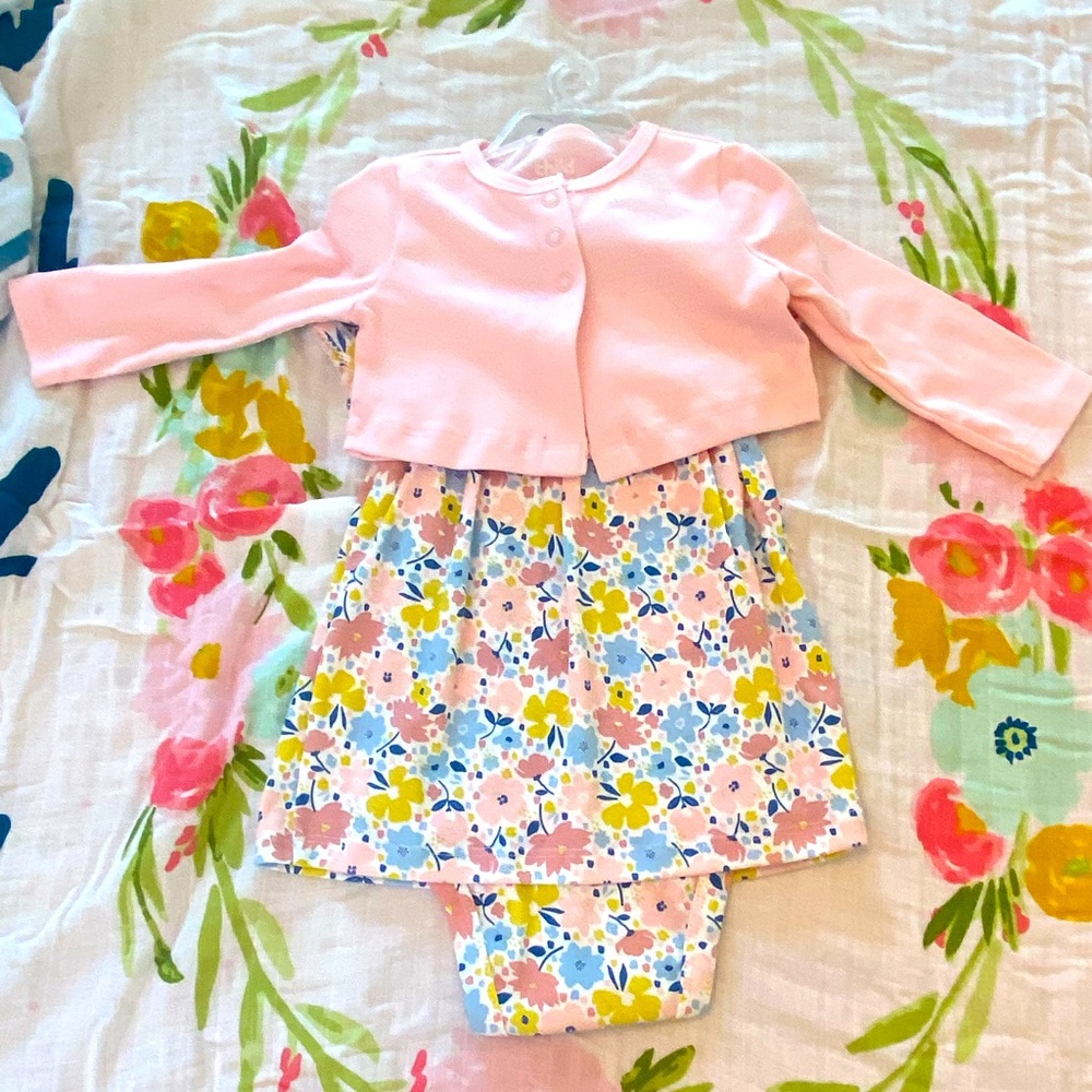 NWT, THREE PIECE INFANT DRESS SET🌈⭐️